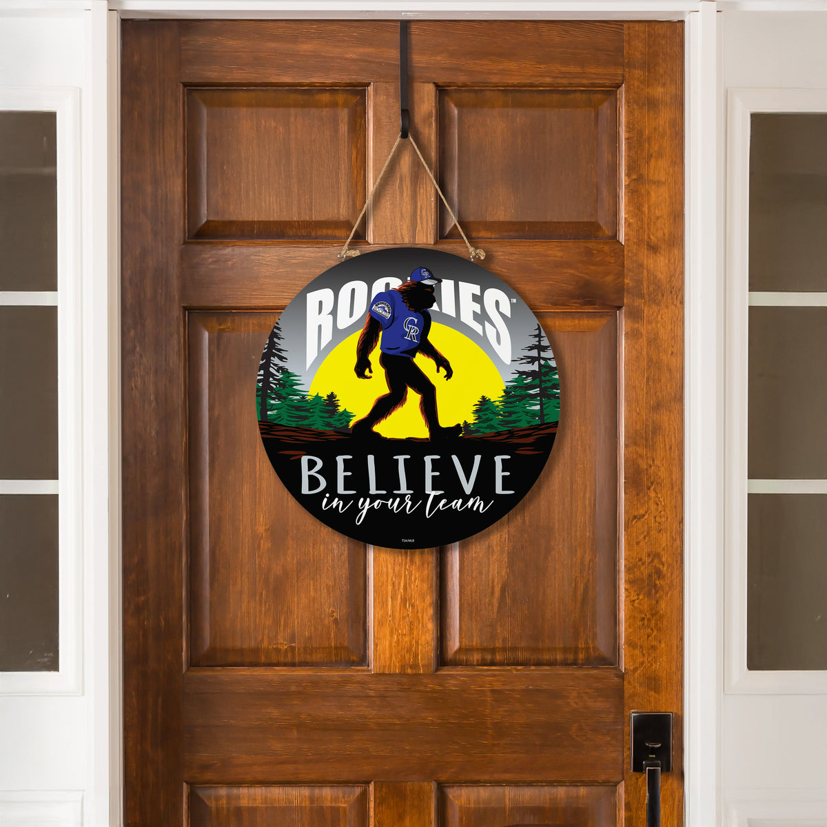 Colorado Rockies Bigfoot Round Door Décor with Hanging Rope, 18x18 ...